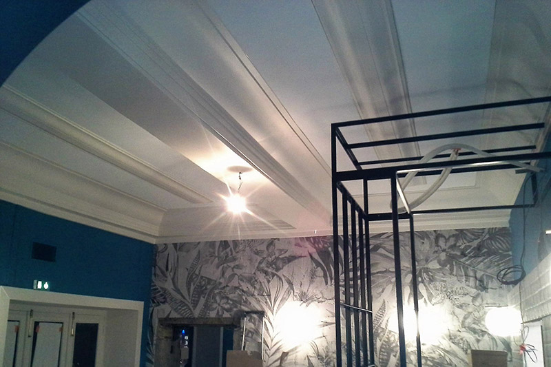 Plafond mat blanc
